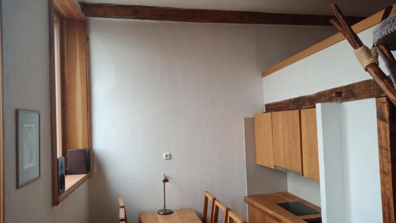 Bydleni V Centru Ov Blizko Stodolni, Bez Vytahu Appartement Ostrava Buitenkant foto